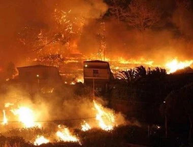 83 οι νεκροί από τις φωτιές σε Ραφήνα και Νέα Μάκρη (upd)